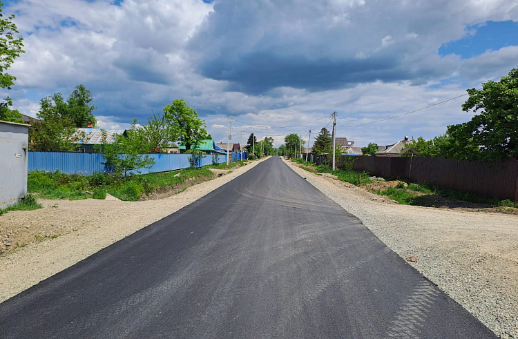 Ремонт дорог по нацпроекту завершается в приморском поселке Тавричанка.