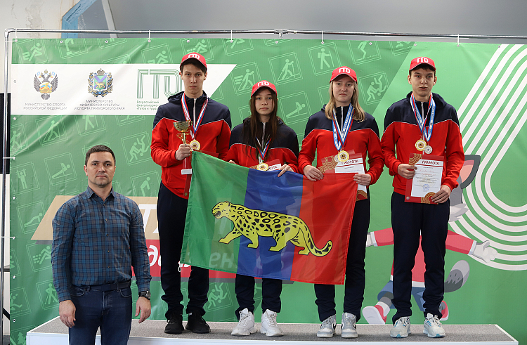 Победителями краевого фестиваля ГТО стала команда школьников Надеждинского района.