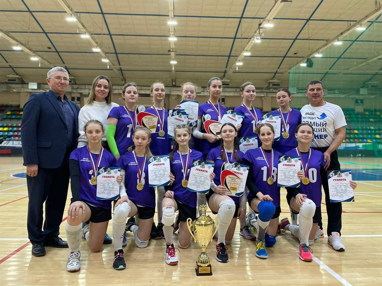 Команда Приморского края завоевала право представлять Дальневосточный регион на Всероссийском первенстве по волейболу.